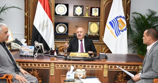 حقل إرشادي جديد لمحصول قصب السكر بكلاحين قفط بقنا بعد نجاح تجربة المخادمة
