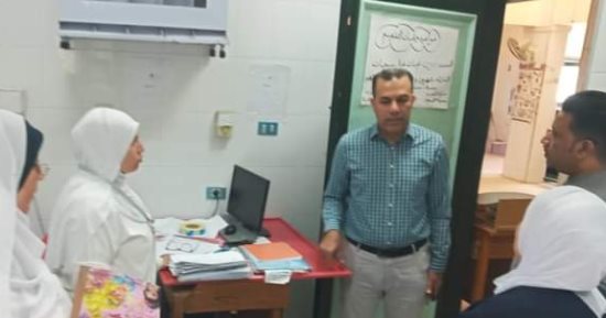 وكيل صحة دمياط يتفقد الوحدات الصحية بالمحافظة