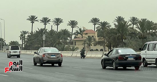 عدم استقرار الأحوال الجوية.. الأرصاد تحذر من الوقوف تحت الأشجار والإعلانات