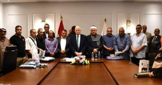 محافظ جنوب سيناء يلتقي بعثة حجاج بيت الله الحرام من أهالى المحافظة
