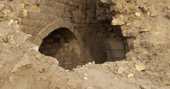 السياحة والآثار تعلن اكتشاف بئر مياه تحت الأرض بالسيدة عائشة
