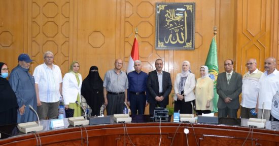 محافظ الإسماعيلية يستقبل حُجَّاج قُرعة الجمعيات الأهلية بالمحافظة