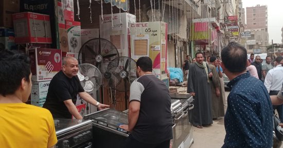 تحرير 117 محضراً خلال حملة لإزالة الإشغالات بشوارع ملوى بالمنيا