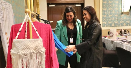 مايا مرسى تتفقد "معرض المصرية" ضمن فعاليات الدورة الثانية للمجلس الوزارى لمنظمة تنمية المرأة