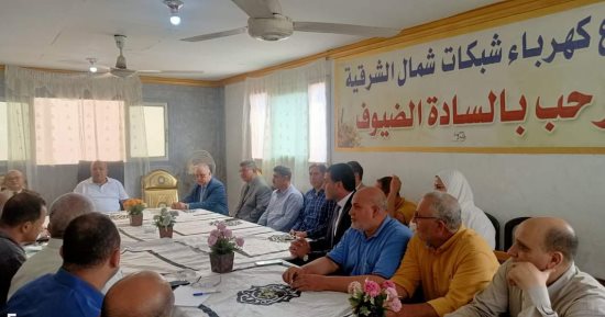 رئيس كهرباء القناة يوجه بسرعة تطوير مراكز خدمة العملاء بالشرقية والزقازيق