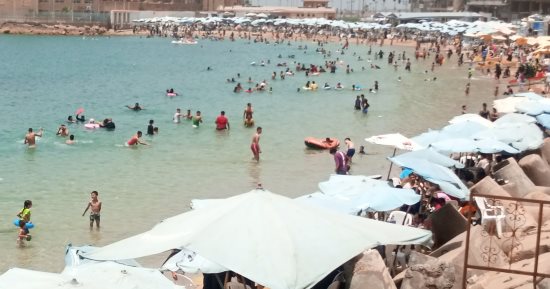 إسكندرية ليه؟.. 64 شاطئا تستقبل المصطافين والأسعار فى متناول الجميع