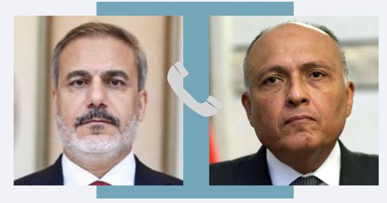 سامح شكرى يجرى اتصالا هاتفيا بوزير خارجية تركيا للتهنئة بتوليه المنصب 