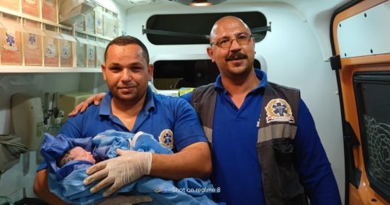 عملية ولادة مفاجئة داخل سيارة إسعاف بالشرقية