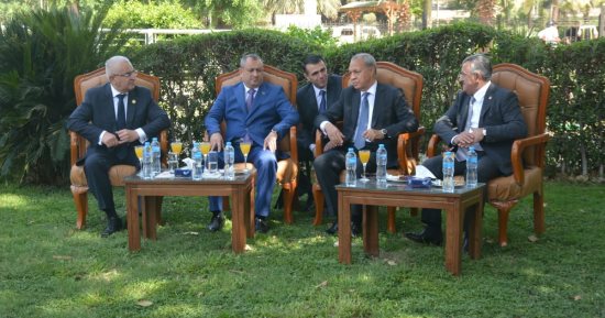 محافظ القليوبية يستقبل وكيل البرلمان وسفير أذربيجان بحديقة الصداقة المصرية الأذربيجانية