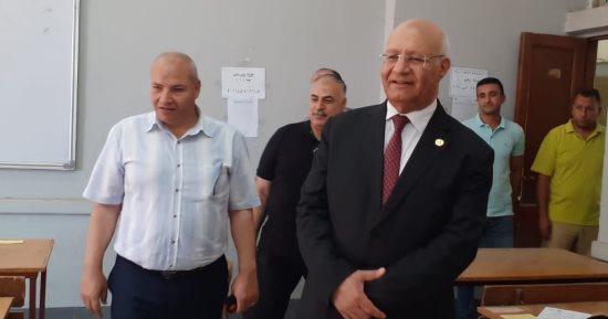 رئيس جامعة بنها يتفقد لجان الامتحانات بـ 3 كليات