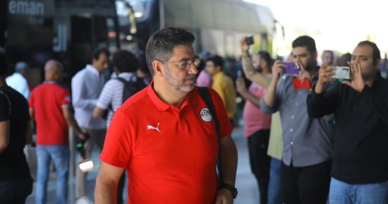 بعثة منتخب مصر تغادر إلى المغرب لمواجهة غينيا فى تصفيات أفريقيا.. صور 