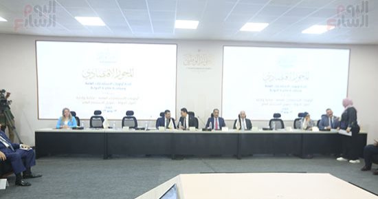 الحوار الوطنى.. ممثل اتحاد الصناعات: مشكلتنا فى الكوادر لتنفيذ السياسات الصناعية