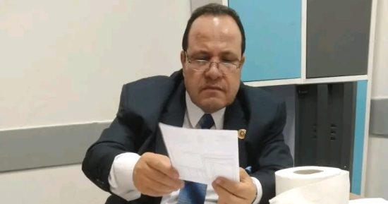 جمارك مطار القاهرة الدولى تحبط 9 محاولات تهرب جمركى.. ضبط أقراص ومواد مخدرة وأسلحة بيضاء وعملات معدنية أثرية.. ومنع دخول سجائر ومستلزمات شيش إلكترونية وأدوات ومستلزمات خاصة بطب وجراحة العيون