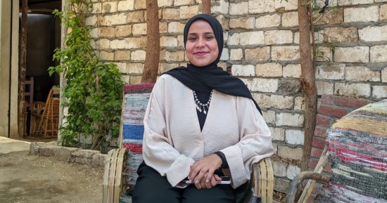 "إيمان" طالبة بجامعة جنوب الوادي تبدع في إلقاء الشعر العامى: أتمنى أصبح مثل الجخ