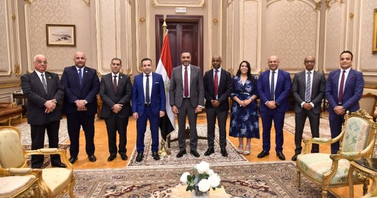 "اتصالات النواب": الدولة داعمة للاستثمارات.. ونطالب بضخ المزيد بالسوق 