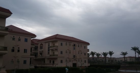أمطار وبرق ورعد علي مدن محافظة دمياط.. والمحافظ توجه بسرعة التعامل 