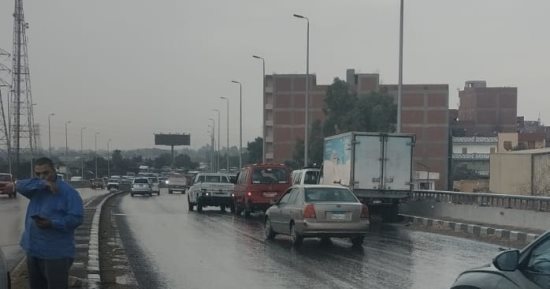 سقوط أمطار بمدن القليوبية.. والمحافظة ترفع حالة الطوارئ