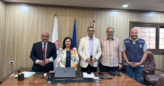 وفد الصحة العالمية يزور مستشفى أسوان الجامعى