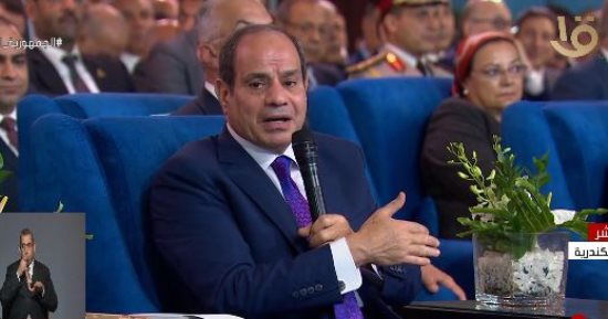 الرئيس السيسي: الحكومة تدخلت فى سعر الصرف لتثبيت الدولار