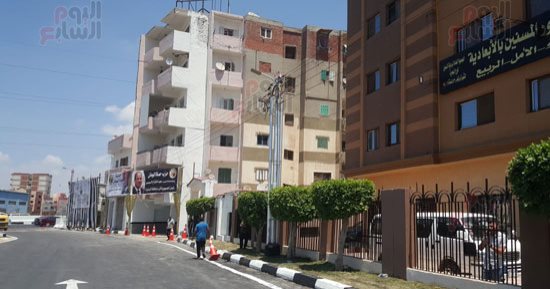 قرية الأبعادية تظهر على خريطة التطوير والتنمية.. حياة كريمة تنفذ مجمعات للمدارس والخدمات الحكومية.. دار للمسنين بتكلفة 30 مليون جنيه.. و"اليوم السابع" يرصد فرحة الأهالى بزيارة الرئيس السيسى.. صور