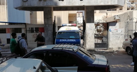 وصول جثمان قاتل نيرة أشرف للمسجد لأداء صلاه الجنازة عليه قبل دفنه بالمقابر