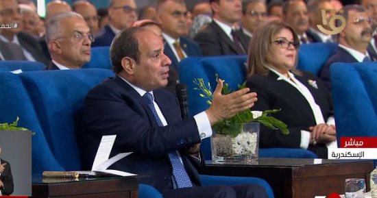 الرئيس السيسى عن الحوار الوطنى: ماحدش يقدر يقول إن أنا بس اللى أمتلك مصلحة الوطن.. إحنا عاملينه عشان نتكلم ونقول وجهة النظر اللى تستهدف مصلحة الوطن.. وهمضى على مخرجات الحوار دون قيد أو شرط