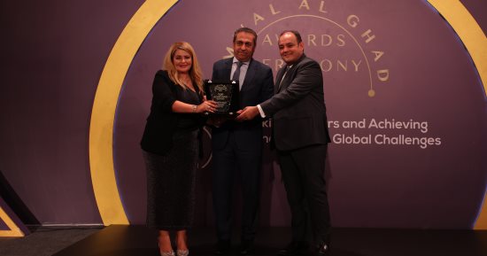رئيس شركة العاصمة الإدارية للتنمية العمرانية يحصد جائزة الإنجاز المؤسسى بقمة مصر للأفضل 2023