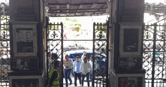 أقدم محكمة مصرية.. بدء ترميم "سراى الحقانية " الأثرية بالإسكندرية.. وأنشأت فى عهد الخديوى إسماعيل 1869..  وقف بقاعتها ريا وسكينة وسفاح كرموز.. والآثار: الترميم يستغرق عامين والمبنى على الطراز الإيطالى.. صور
