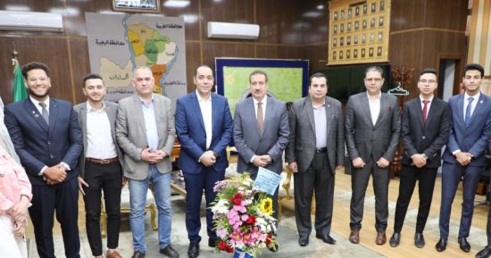 محافظ المنوفية يلتقى أعضاء برلمان الشباب للتهنئة بالعيد القومى للمحافظة 