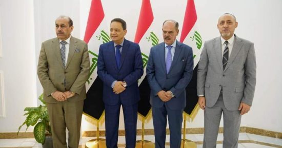 كرم جبر يصل العراق للمشاركة فى العيد الوطنى 154 للصحافة العراقية