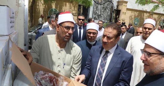 محافظ المنوفية ووزير الأوقاف يشهدان استلام دفعة جديدة من مشروع لحوم صكوك الإطعام