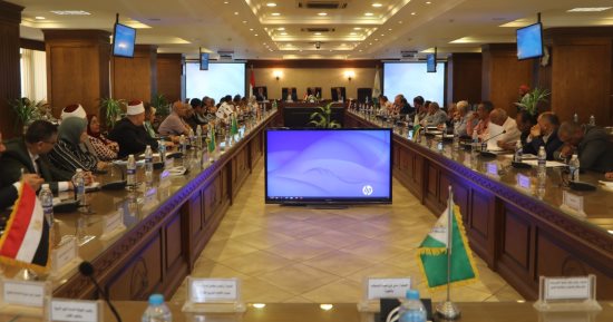 محافظ الجيزة يوجه رئيس "المنيرة الغربية" برفع مستوى الخدمات بعد قرار إنشاء الحى