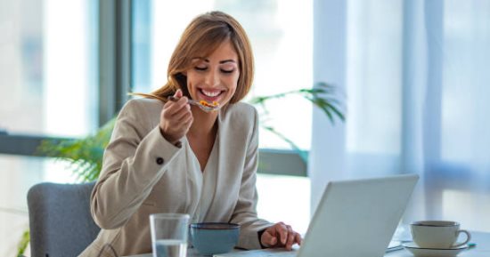 لو عايز تخس.. وصفات صحية للانش بوكس تقدر تاخدها معاك الشغل 