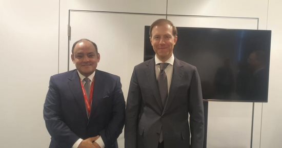 وزير الصناعة يبحث مع كبرى الشركات الروسية التعاون في مجالات الشحن