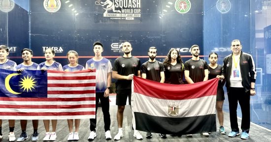 بعثة الاسكواش تعود إلى مصر بعد التتويج بكأس العالم