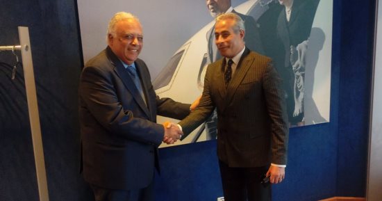 مندوب مصر لدى الأمم المتحدة يودّع وزير العمل بمطار جنيف الدولي