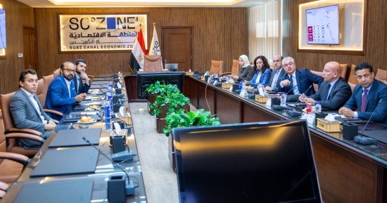 رئيس اقتصادية قناة السويس يلتقي المدير التنفيذي لمجموعة أداني الهندية 
