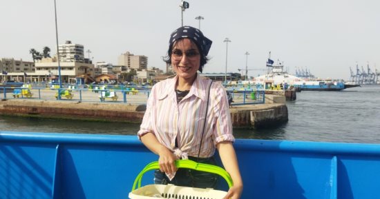 الإرادة تحقق المستحيل.. شباب وفتيات بورسعيد يضربون أروع الأمثلة.. "إسراء" تسعى لرزقها من السادسة صباحا.. محمد عاشور الملقب بـ"عامر منيب" بورسعيد أحب الأغانى القديمة بسبب عشق أسرته للطرب الجميل.. صور 