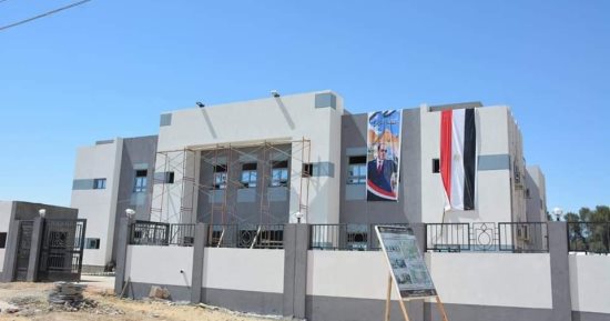 حياة كريمة تحقق أحلام أهالى قرى الفرافرة بالوادى الجديد.. إنجاز 307 مشروعات خدمية فى 28 قرية.. وانتداب وإعارة 600 موظف للمصالح الحكومية بتلك القرى بامتيازات وظيفية.. والأهالي: الرئيس السيسي حقق أحلامنا.. صور