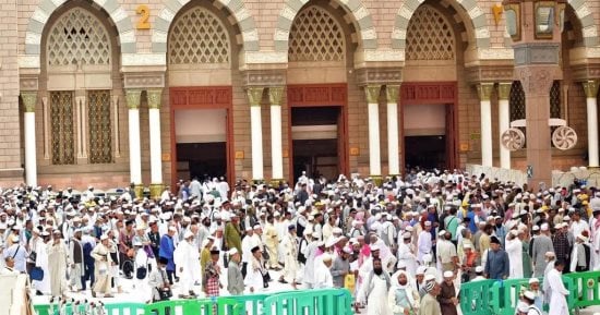 مفتى عام السعودية يوصى الحجاج بإخلاص الحج لله واتباع سنة نبيه