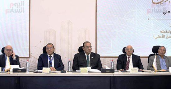 علي الدين هلال: تطبيق قانون الإدارة المحلية واللا مركزية نقلة حضارية تنموية