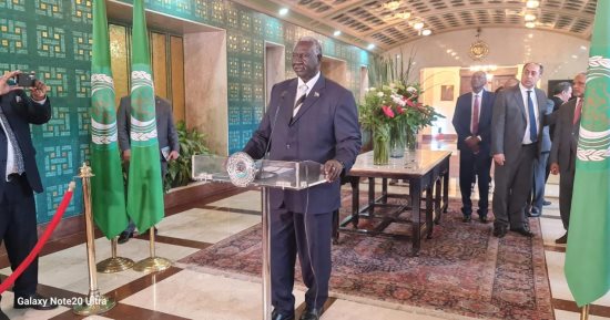 نائب البرهان يثمن دور الرئيس السيسي فى تذليل العقبات أمام السودانيين بمصر