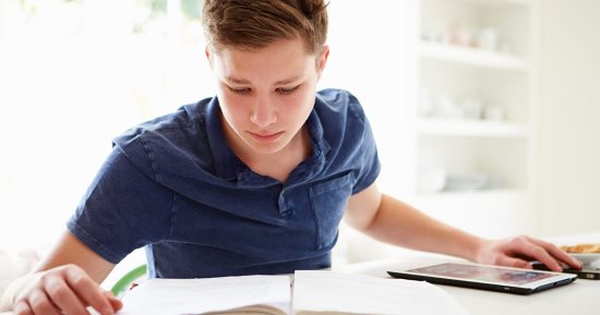 طلاب الثانوية العامة.. 4 ألوان للغرفة تساعدك على زيادة التركيز