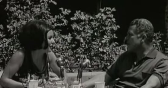 هكذا تقمصت سعاد حسنى دور المذيعة عندما حاورت يوسف السباعى