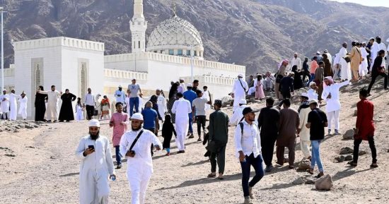 عليك سلام الله فى عرفات.. أصوات الحجاج تصدح بالتلبية فى المشعر المقدس
