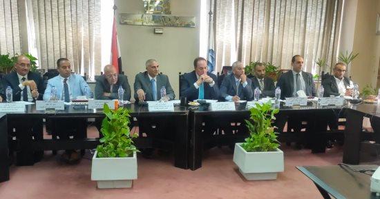 جمعية رجال الأعمال المصريين والشهر العقارى يبحثان تيسيرات تسجيل العقارات