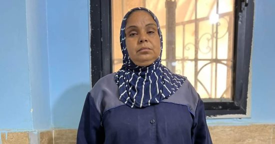 "لا أقبل قرش حرام".. تكريم عاملة بمستشفى الأحرار بالزقازيق لأمانتها