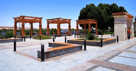 محافظ أسوان يفتتح اليوم المرحلة الأولى لمشروع ممشى أهل مصر.. صور