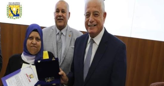 محافظ جنوب سيناء يكرم الأم المثالية على مستوى المحافظة