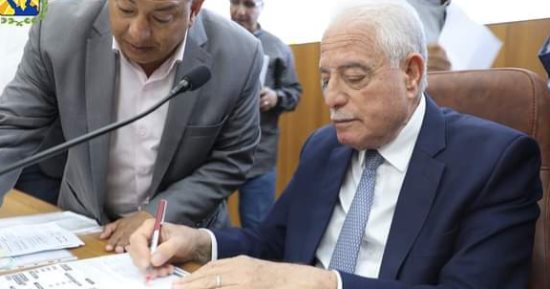 محافظ جنوب سيناء يصدق على 377 حالة تصالح لأهالي مدينة طور سيناء 
